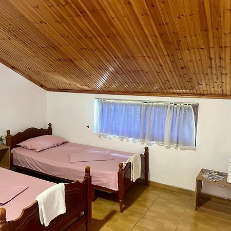 Happy Corner Guest House Shkodër Екстериор снимка