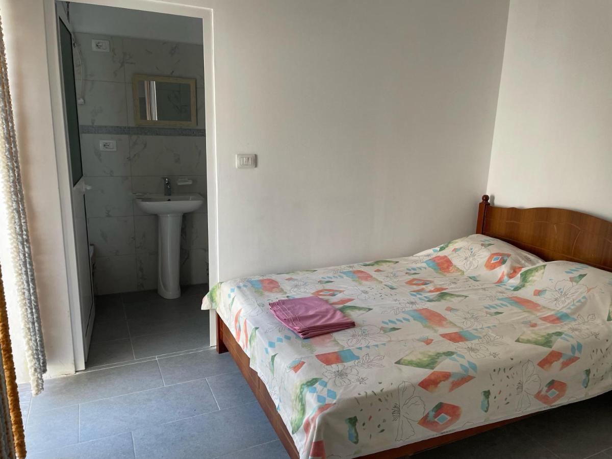 Happy Corner Guest House Shkodër Екстериор снимка
