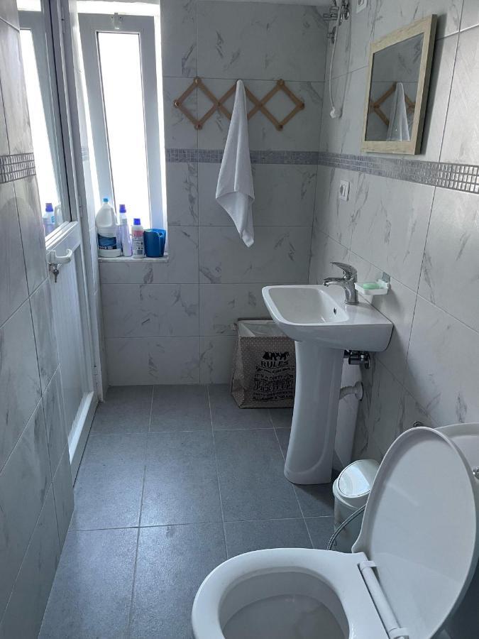 Happy Corner Guest House Shkodër Екстериор снимка