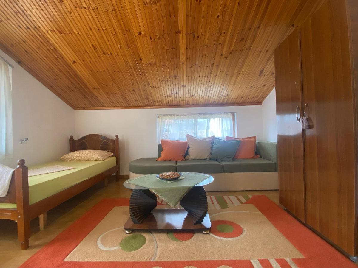 Happy Corner Guest House Shkodër Екстериор снимка