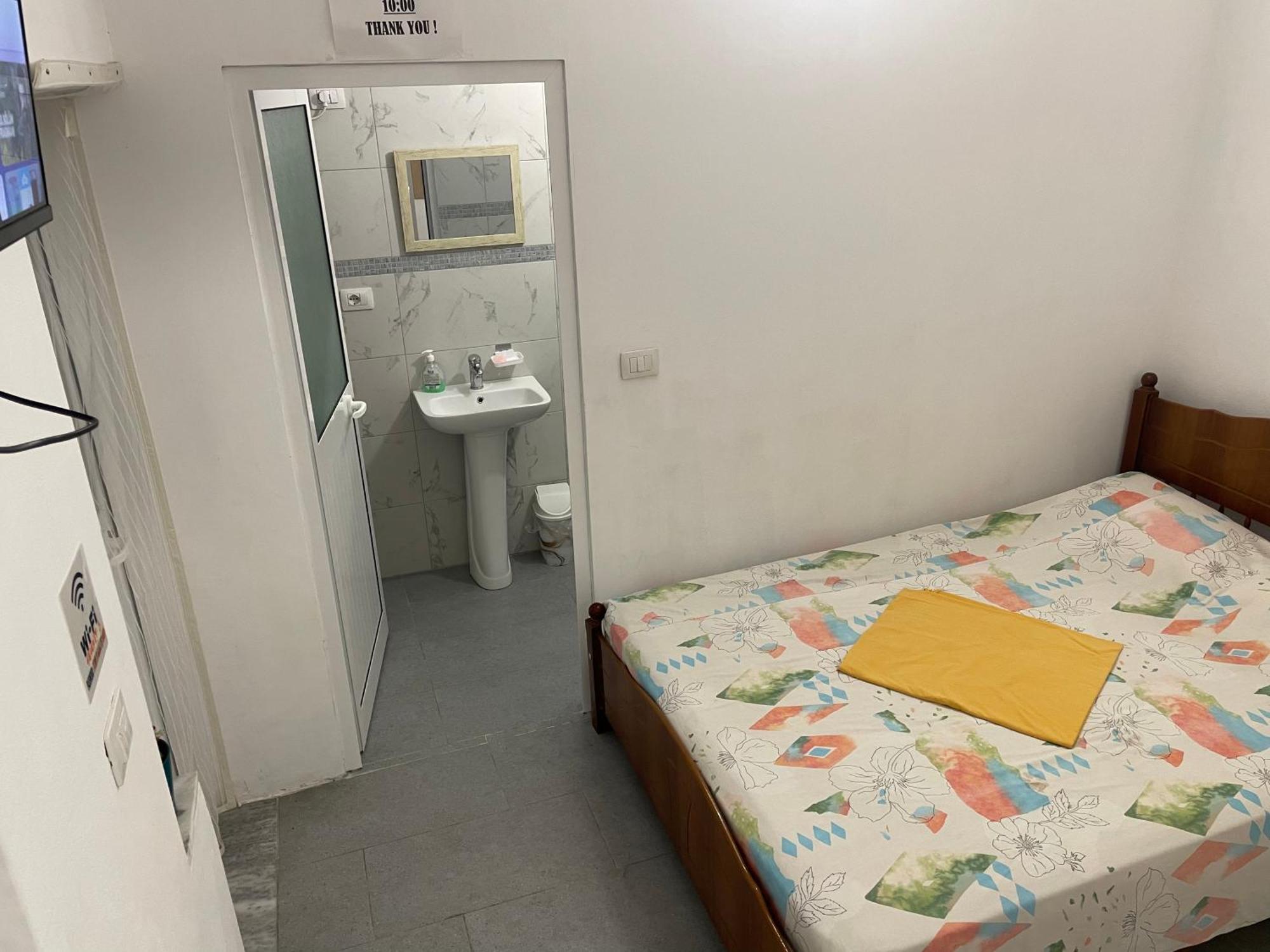 Happy Corner Guest House Shkodër Екстериор снимка
