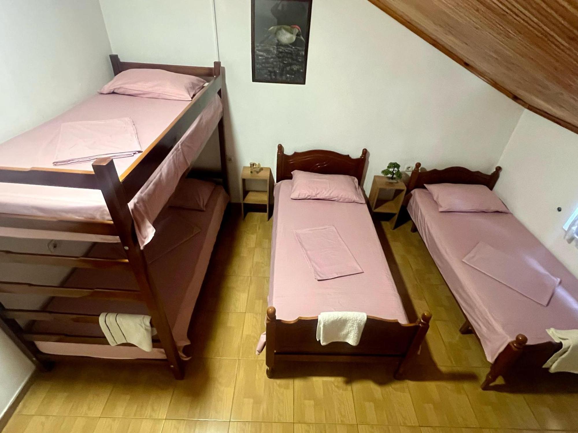 Happy Corner Guest House Shkodër Екстериор снимка